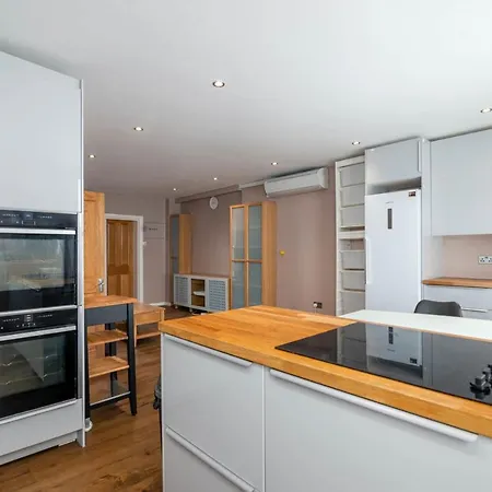 Guestready - Modern And Chic 2Br Apartment!